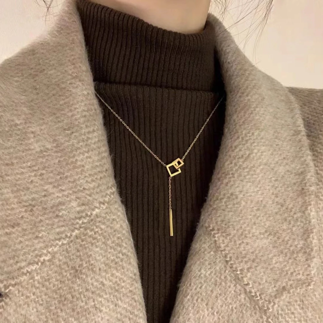 钛钢项链 秋冬新款几何方块流苏项链时尚百搭锁骨链简约长款轻奢