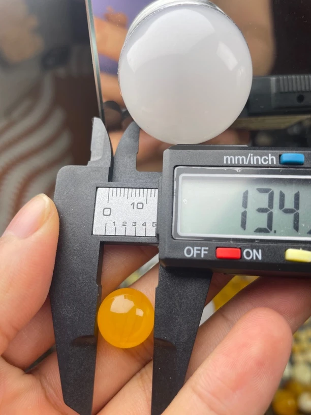 蜜蜡单珠未镶嵌.