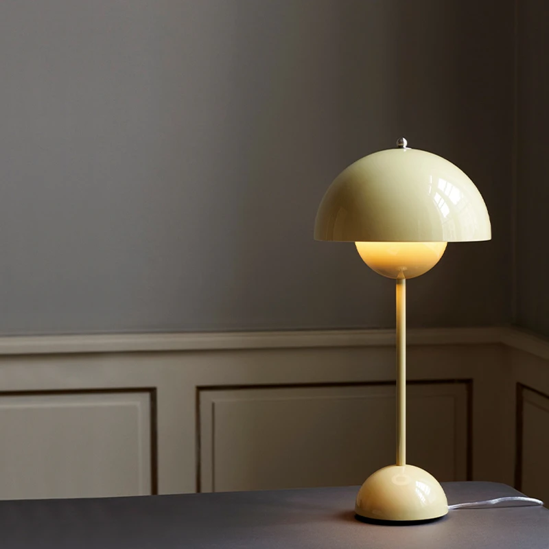 丹麦设计师款台灯花苞灯欧式卧室床头灯礼物书桌阅读装饰台灯