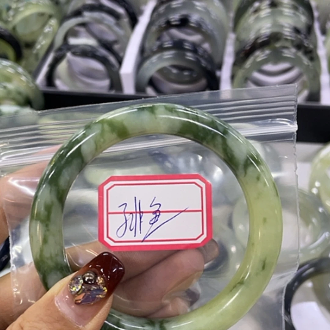 【闪购商品】蛇纹石玉手镯未镶嵌子*鱼