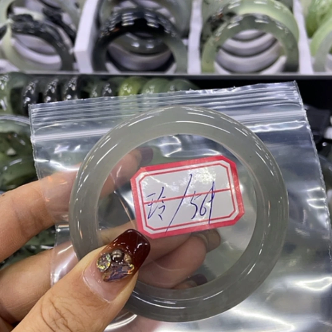 【闪购商品】蛇纹石玉手镯未镶嵌玲*