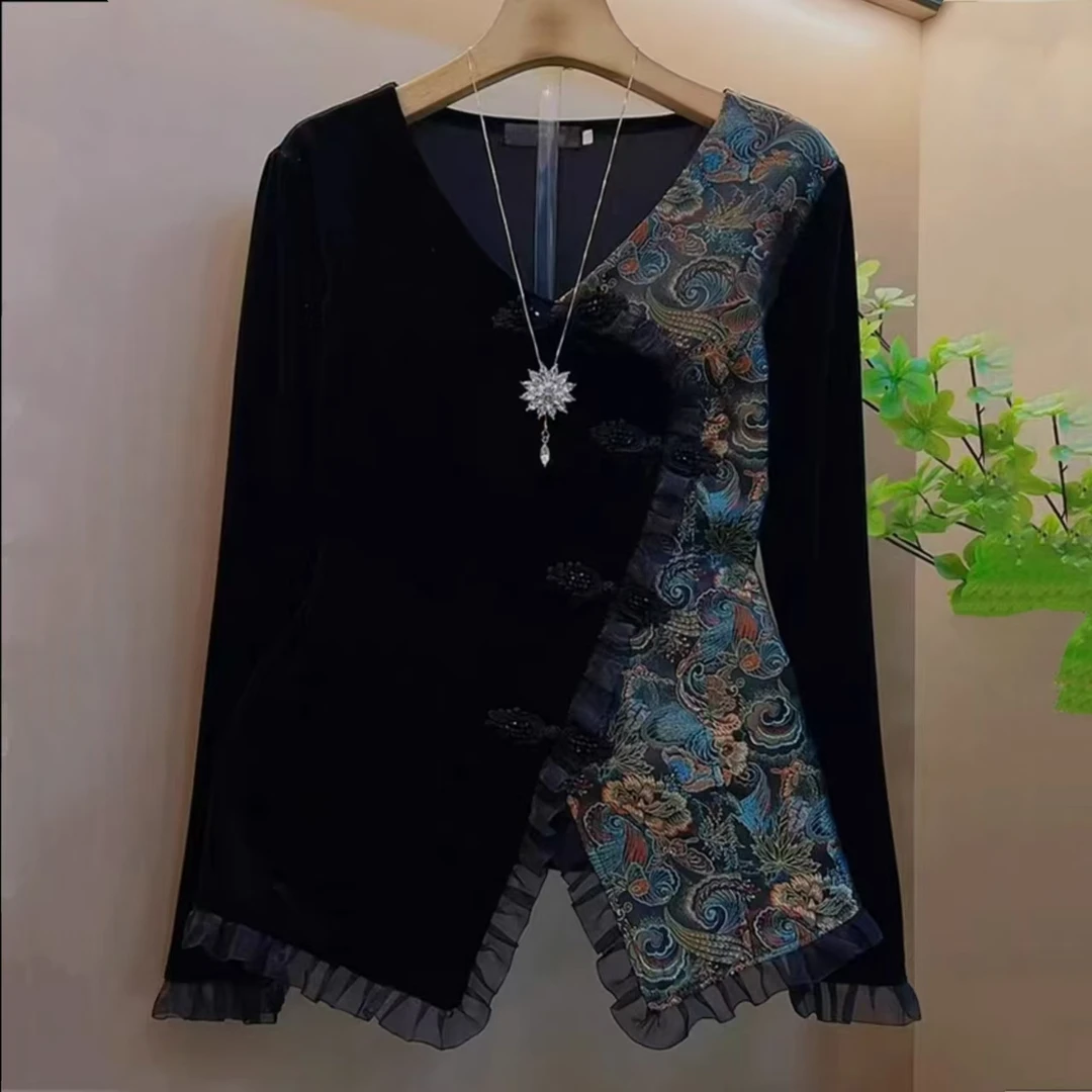 新中式国风盘扣2025拼接丝绒衬衫女气质打底衫V领黑色金丝绒上衣