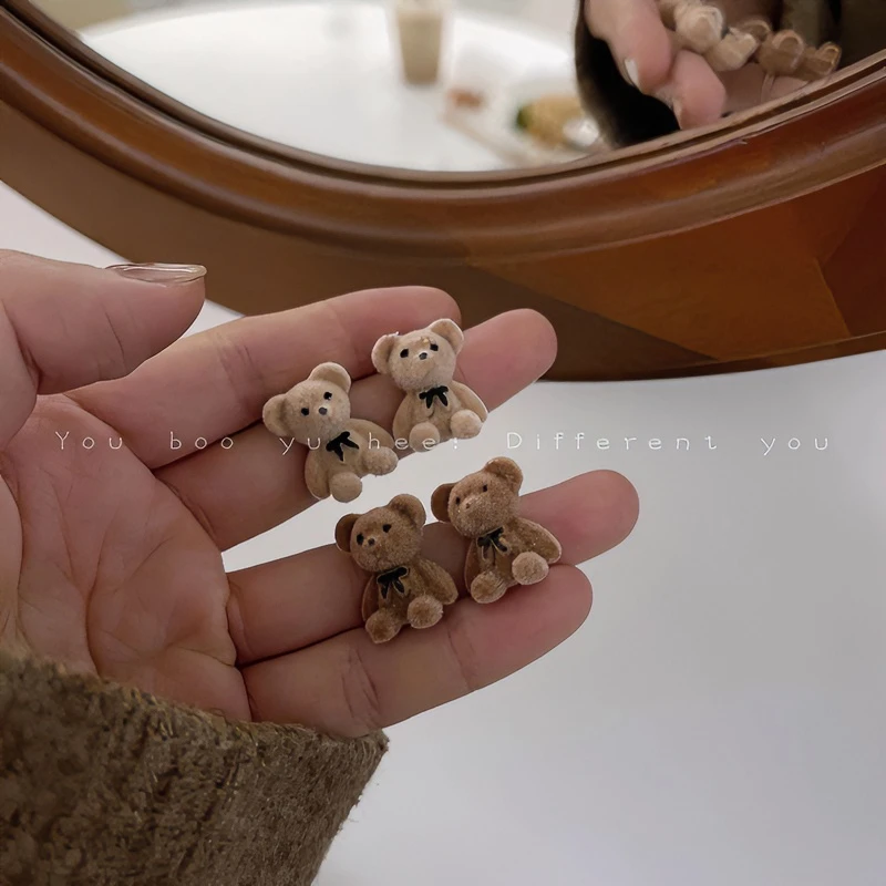 铜合金耳饰 AL476 可爱植绒小熊耳钉女韩国甜美气质耳饰少女耳环