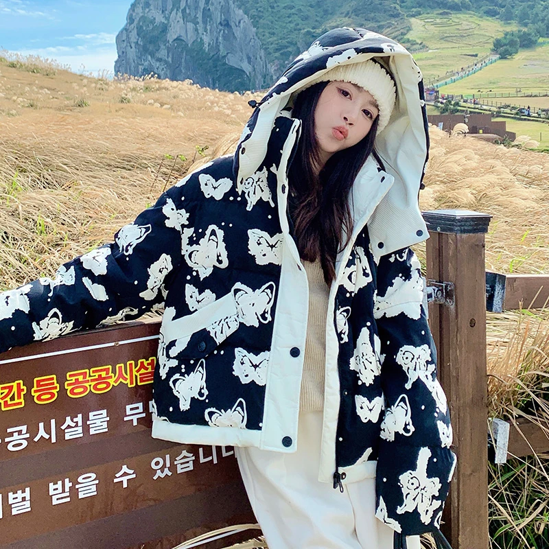 独特别致蝴蝶印花短款羽绒服女冬季设计感时髦小个子白鸭绒厚外套