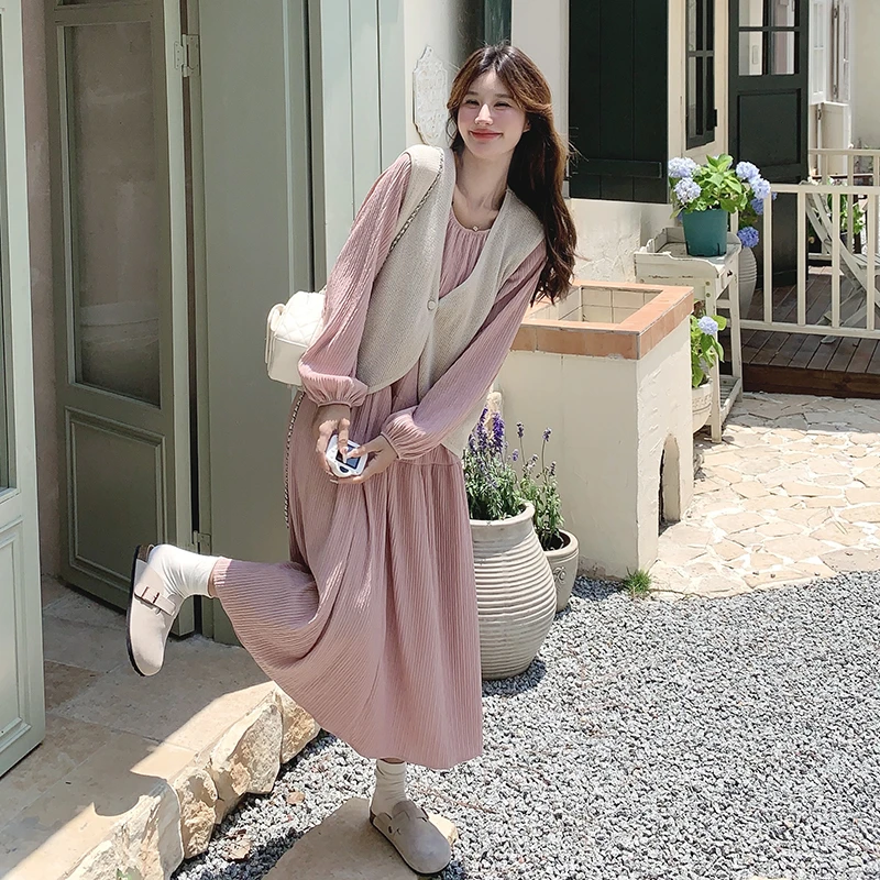 韩系氛围感穿搭2025年春秋新款超好看针织马甲温柔风连衣裙两件套