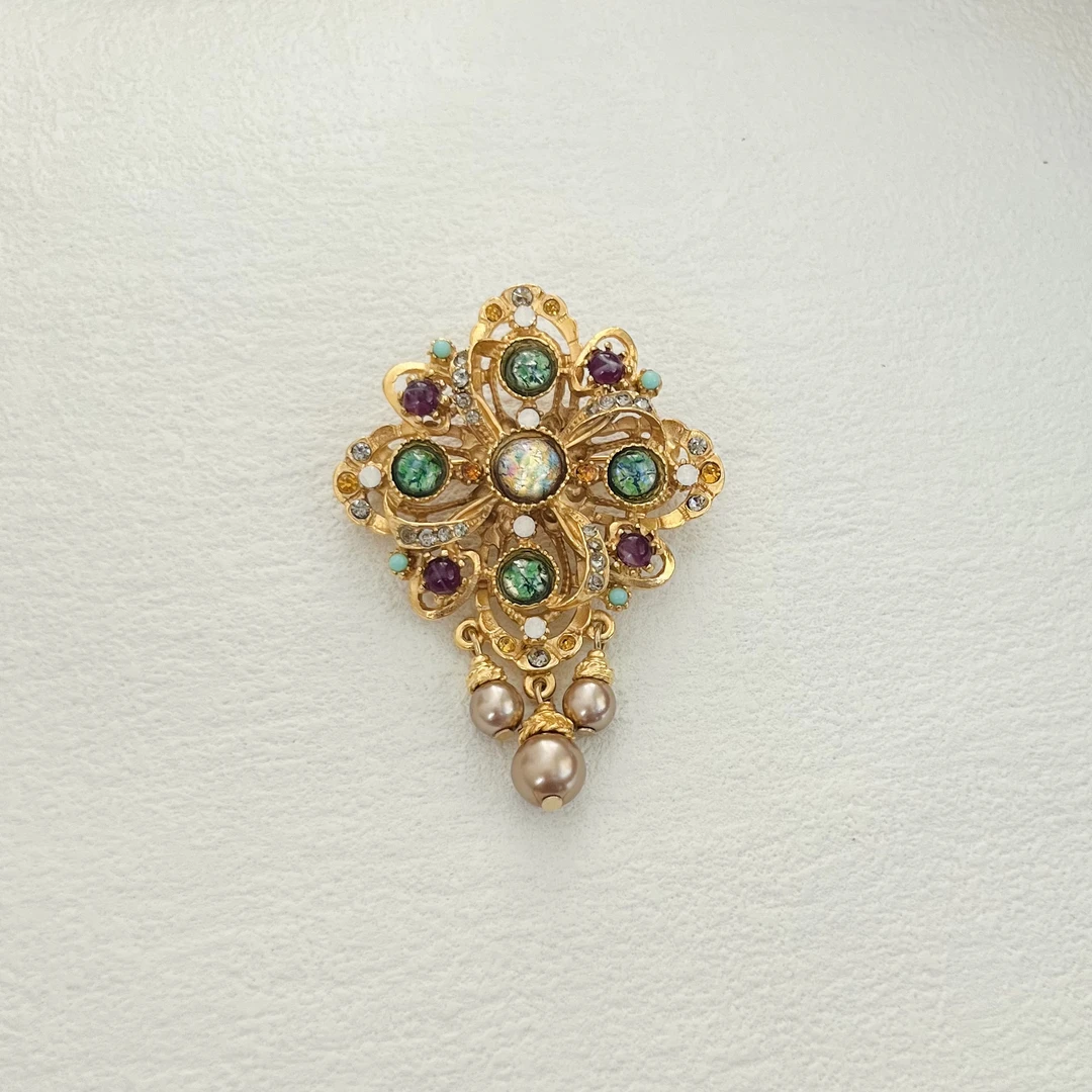 合金玻璃胸针 ben 花瓣琉璃胸针