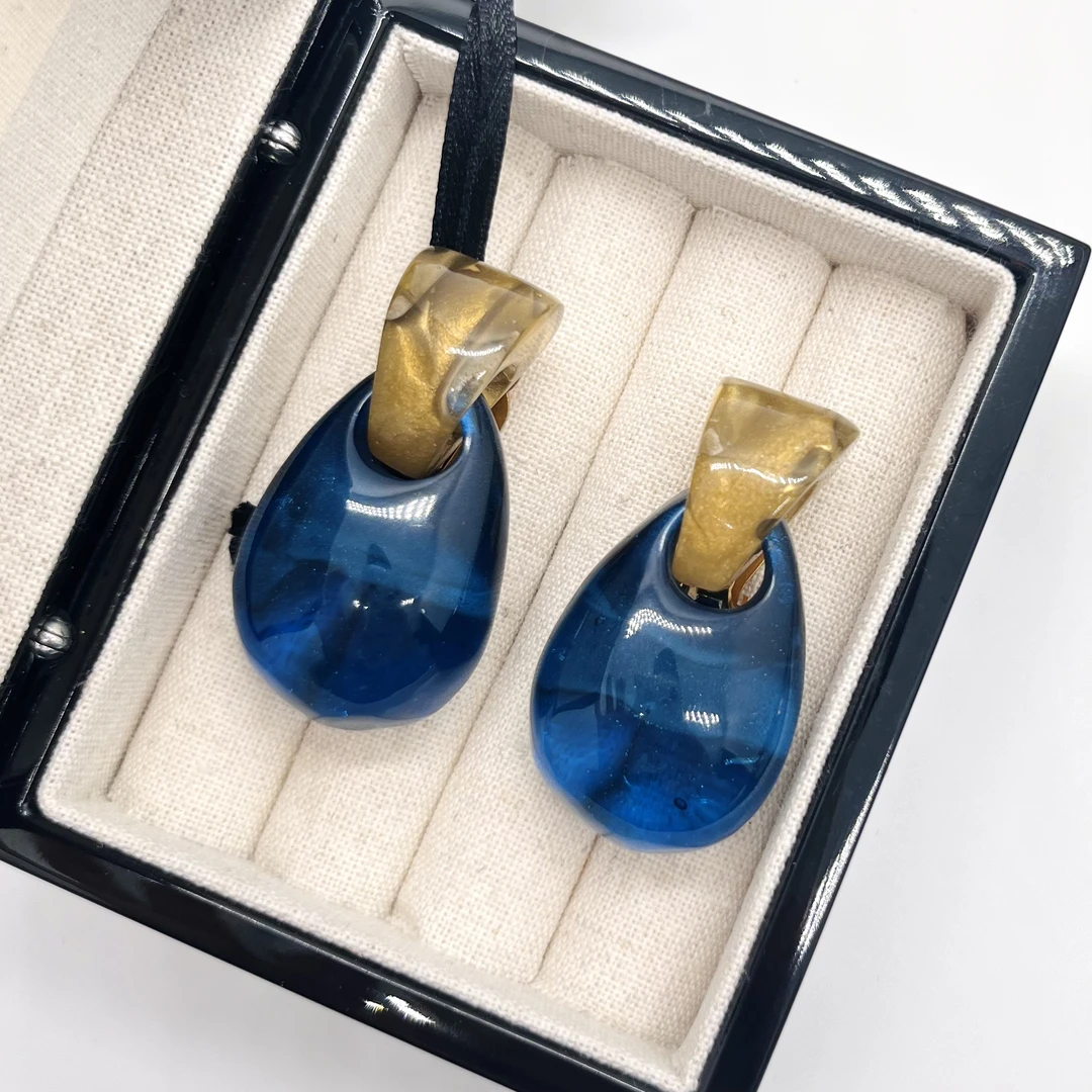 合金树脂耳饰 「Lily中古」DM蓝色扫肩