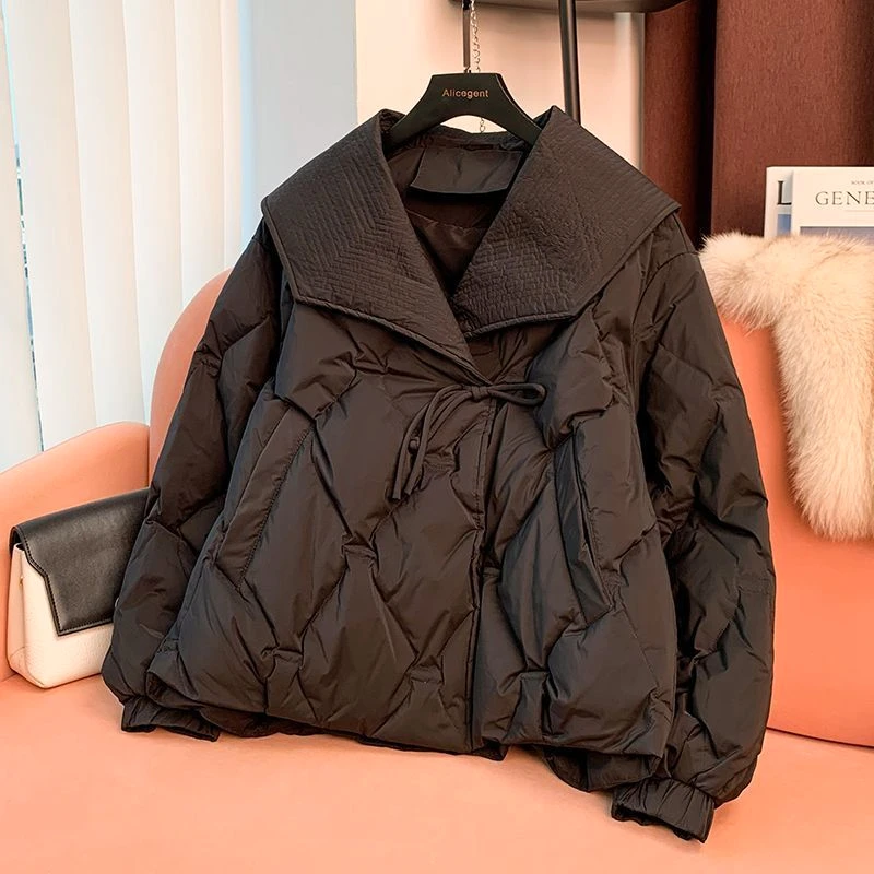 女设计感短款轻便羽绒衣时尚冬季大翻领外套2023年新款休闲羽绒服