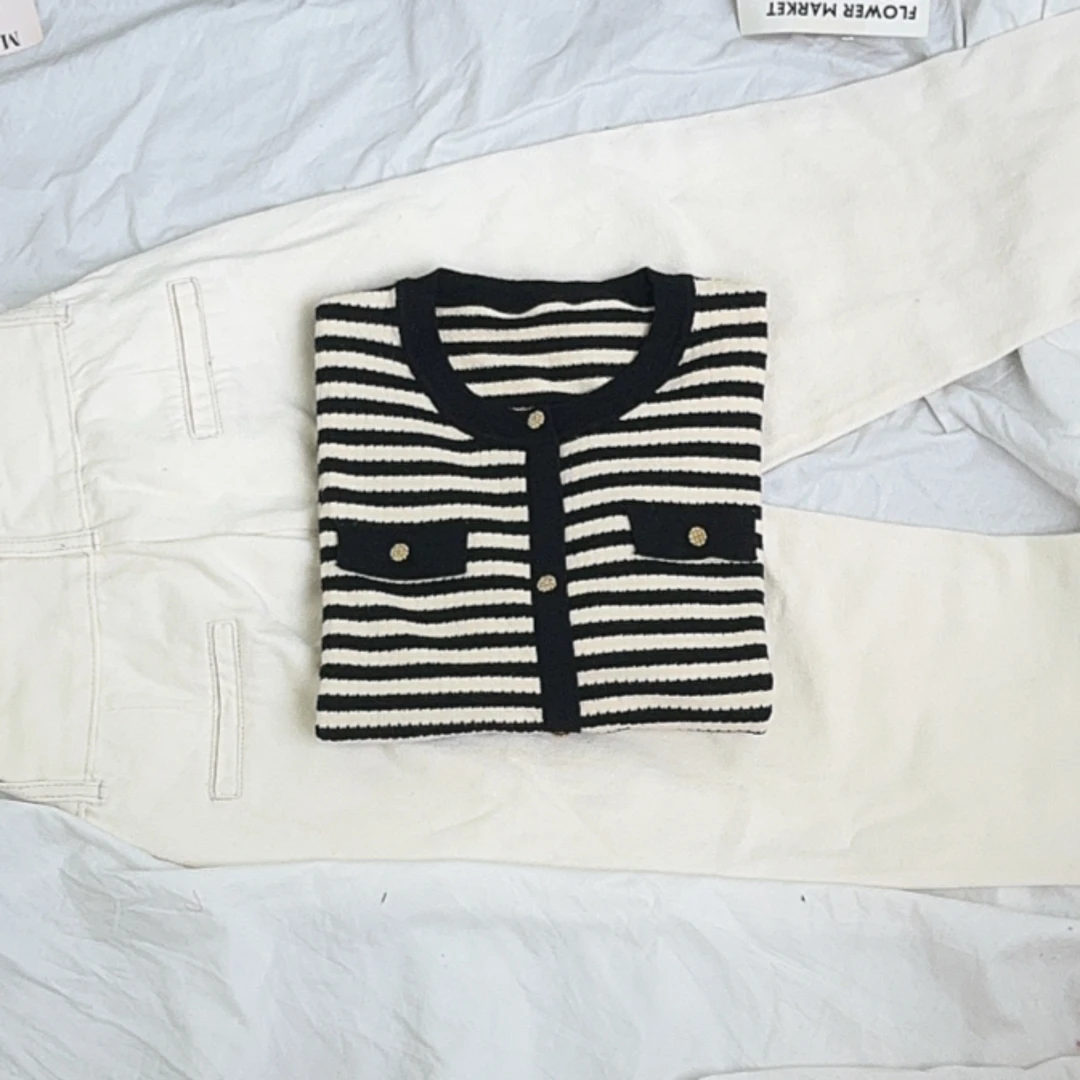 金扣小香风【X23252】秋冬新款条纹洋气金扣小香风针织衫女