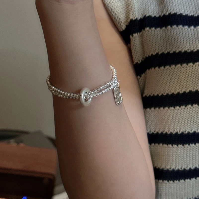 925银手链 韩版小众设计感弹力绳简约字母串珠手链气质百搭时尚