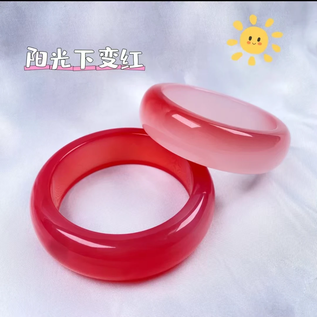 【香港国际典藏】时尚百搭血沉宝阳光下变色贵手镯