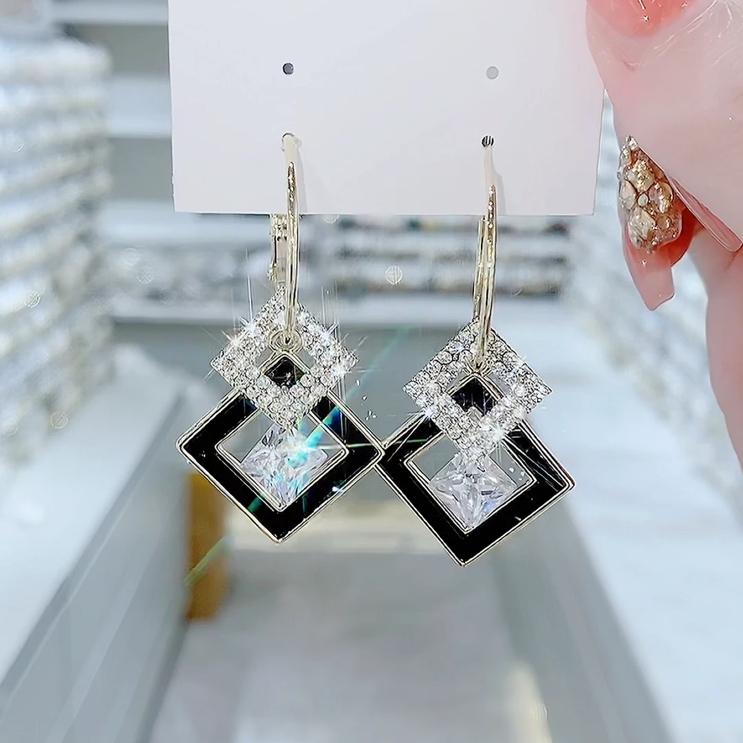 铜合金玻璃耳饰 A77-气质韩版个性时尚精致职业百搭耳环轻奢黑色