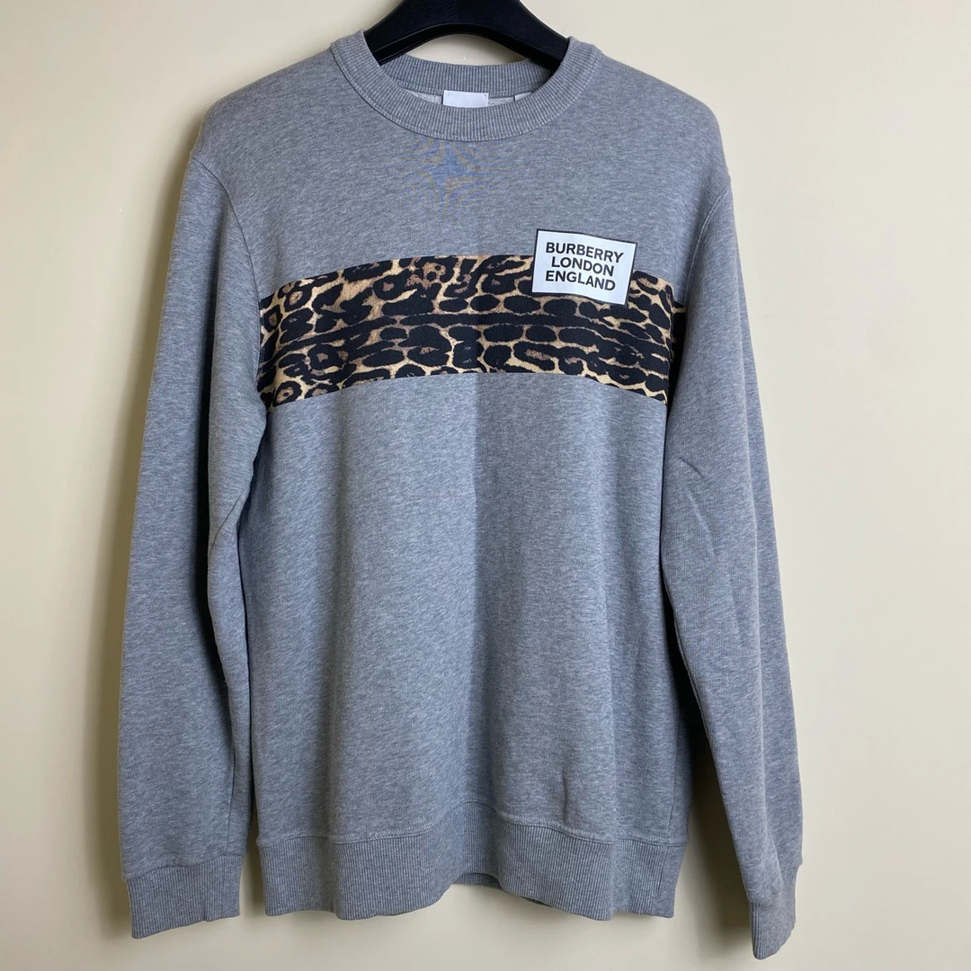 Burberry SS21 豹纹横条装饰圆领卫衣/尺码M/成色99新/编号2418