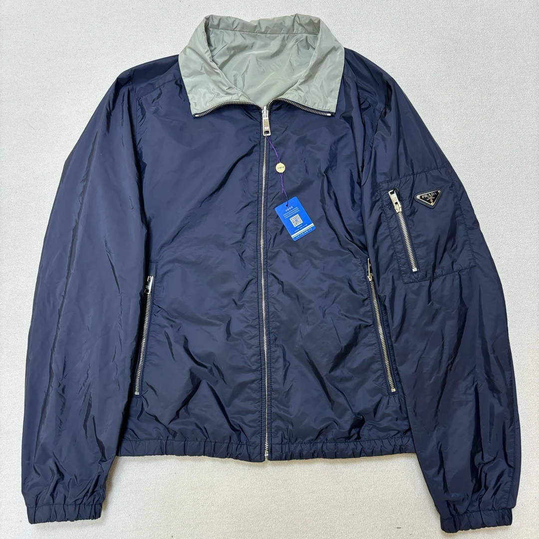 PRADA 普拉达/纯色三角标拉链双面两穿外套/尺码50/99新/编号5740