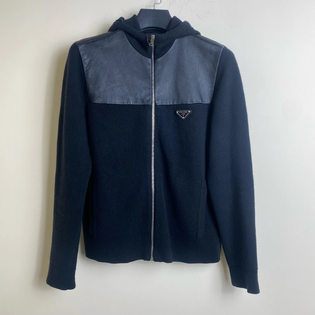 Prada 普拉达/拉链针织拼接纯色连帽卫衣/尺码48/99新/编号2627