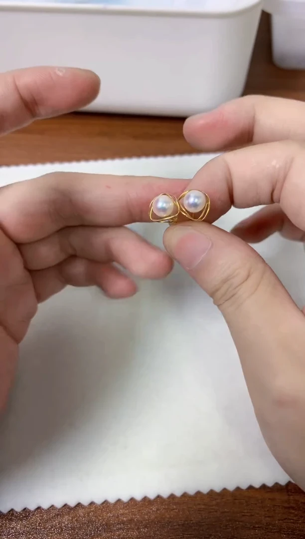 【闪购商品】海水珍珠饰品18K金镶嵌三角鸟巢耳钉