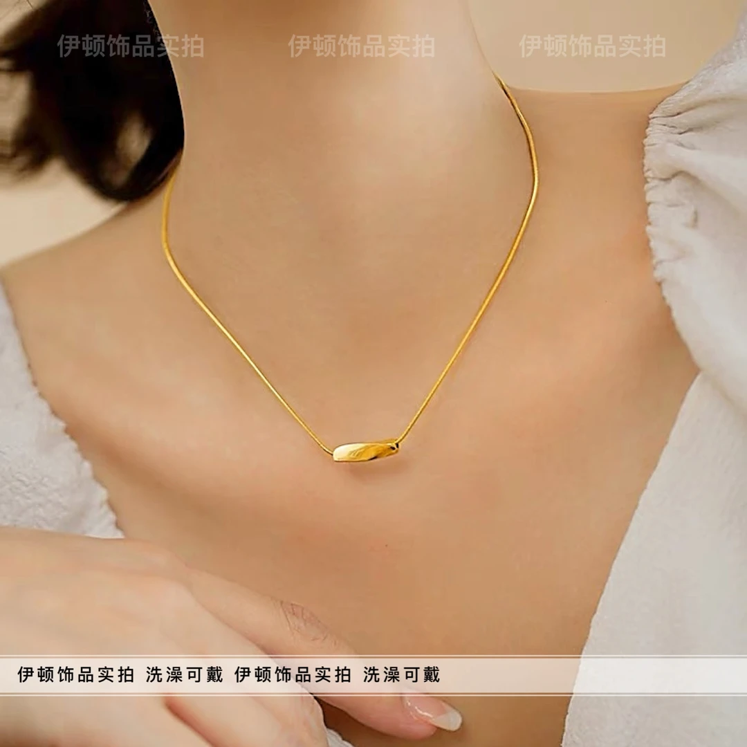 钛钢项链 【钛钢不掉色】小众ins莫比乌斯环扭转吊坠蛇骨链 锁骨链