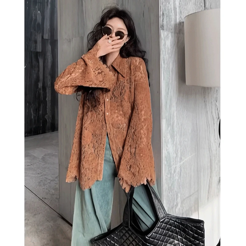 今年流行别致漂亮小衫设计感小众咖色喇叭袖蕾丝防晒衬衫夏季新款