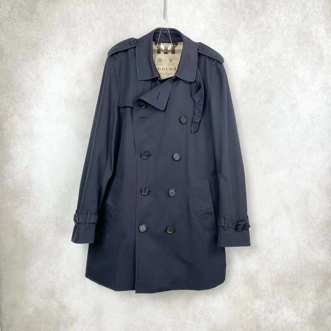 17992 Burberry 巴宝莉 黑色经典风衣 48码 13000 无配 95新