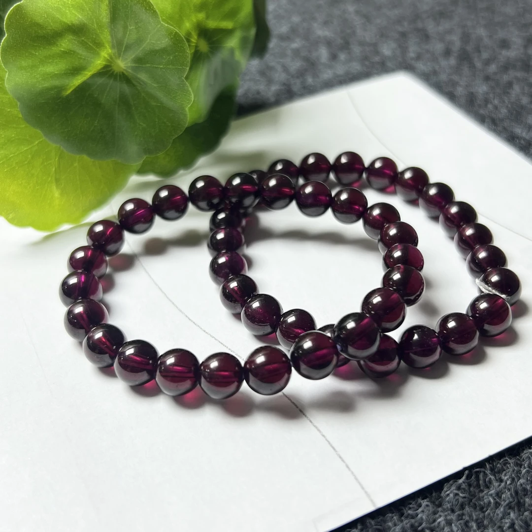 LGZ007天然紫牙乌石榴石圆珠手串 尺寸8mm 多样性发其一