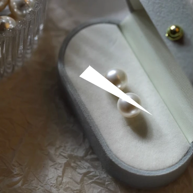铜合金耳饰 韩代fever同款高级感轻奢正圆复古耳环E0105