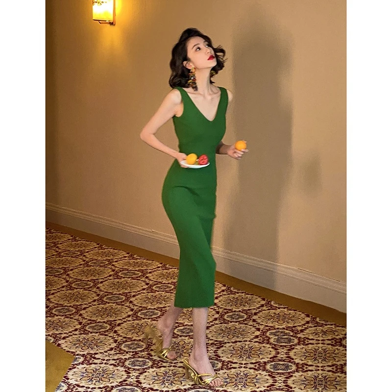 1524性感露背吊带裙女春季法式复古中长裙高腰显瘦修身开叉连衣裙