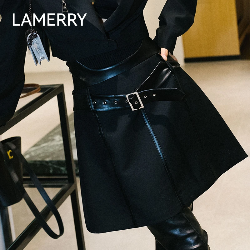 LAMERRY 黑/棕色百搭个性光泽感短裙女 配：腰带 LWSA2Q183