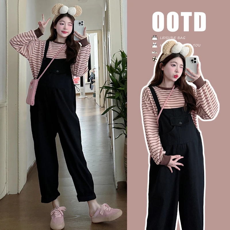 2024孕妇装秋季新款韩版休闲牛仔背带裤条纹卫衣时尚减龄潮妈款
