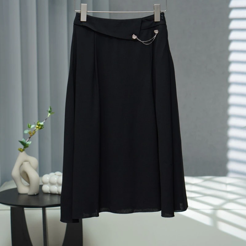 咏系列  Y381   女装时尚撤柜休闲半身裙黑色A3052601