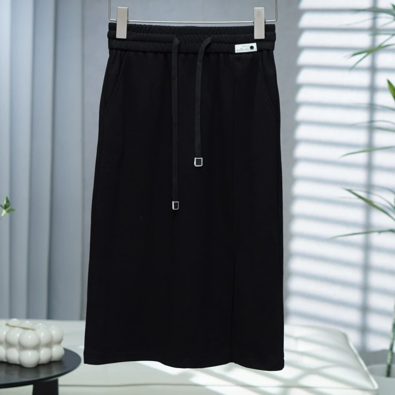 咏系列  Y491   女装时尚撤柜休闲半身裙黑色B3052204