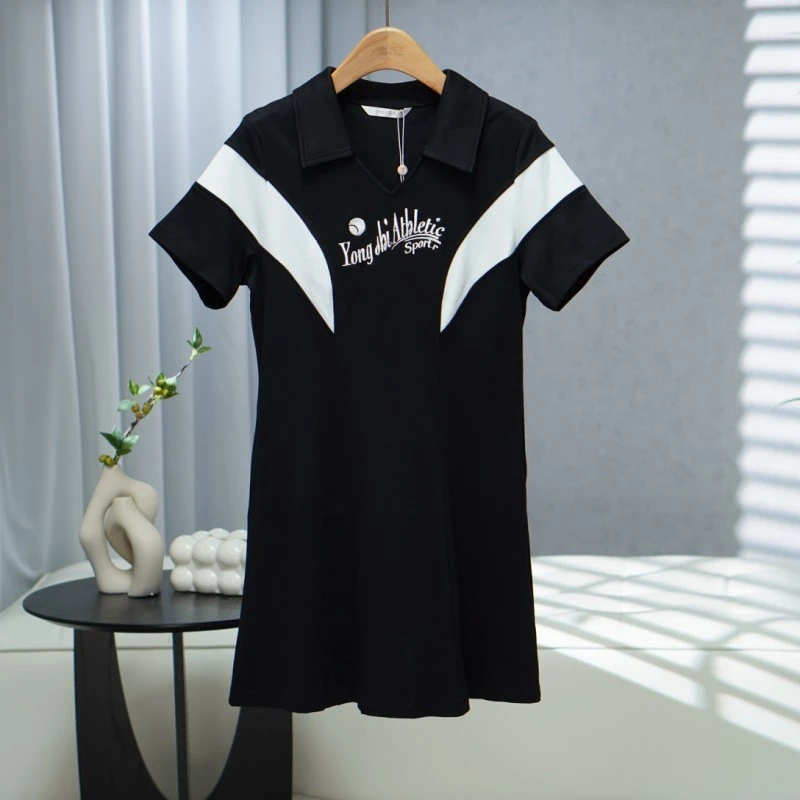 咏系列  E417   女装时尚撤柜连衣裙黑色B3152804