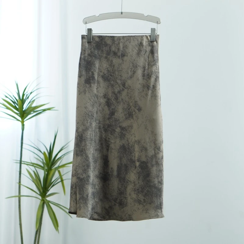 设计师系列  Y233-1  女装时尚撤柜半身长裙卡其色BQ0392