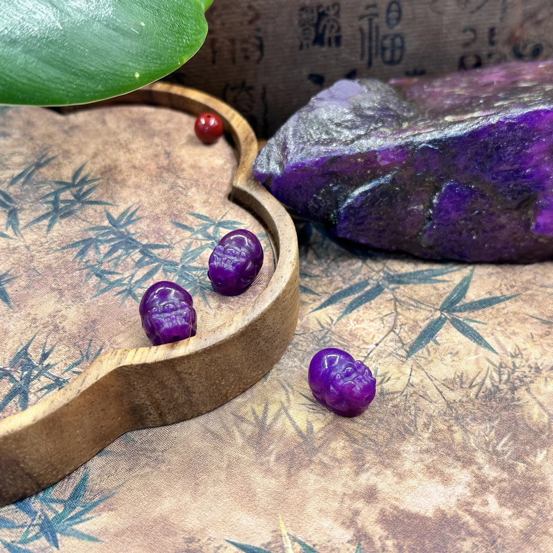 含辰砂工艺品含辰砂工艺品紫舒雕刻貔貅吊坠hx623