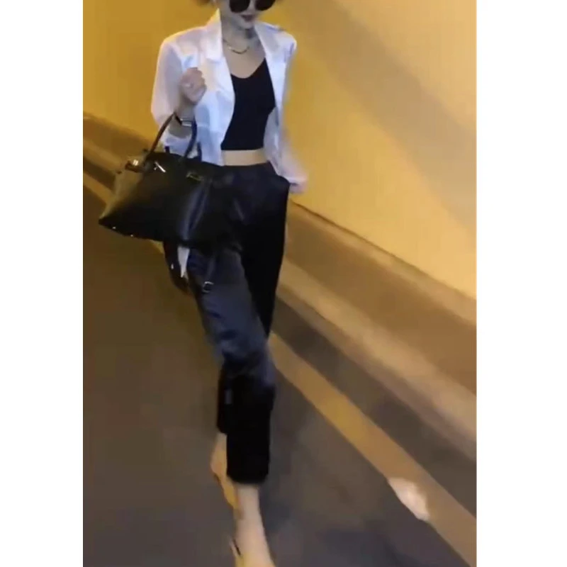 23021网红百搭秀2023夏季新款港风缎面网纱西装防晒外套哈伦裤女