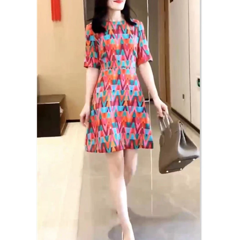 88550网红百搭秀2023夏季新款彩色印花a字裙中长款时尚显瘦女裙潮