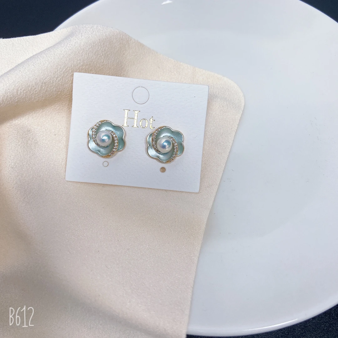 天然淡水珍珠A245#蓝色花朵滴柚白馒头珠耳钉