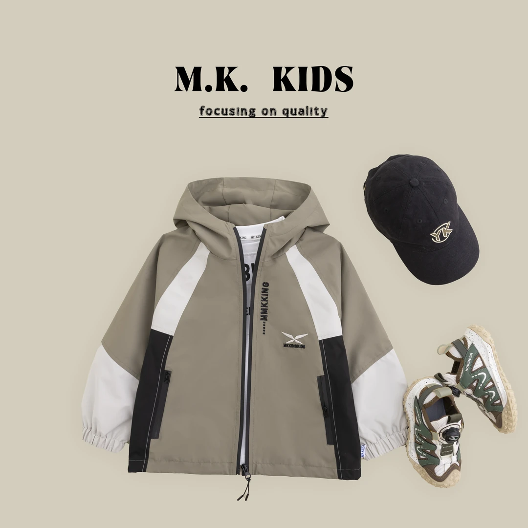 现货儿童冲锋衣2024秋装新款男童春秋夹克上衣潮酷QA9176华子童装