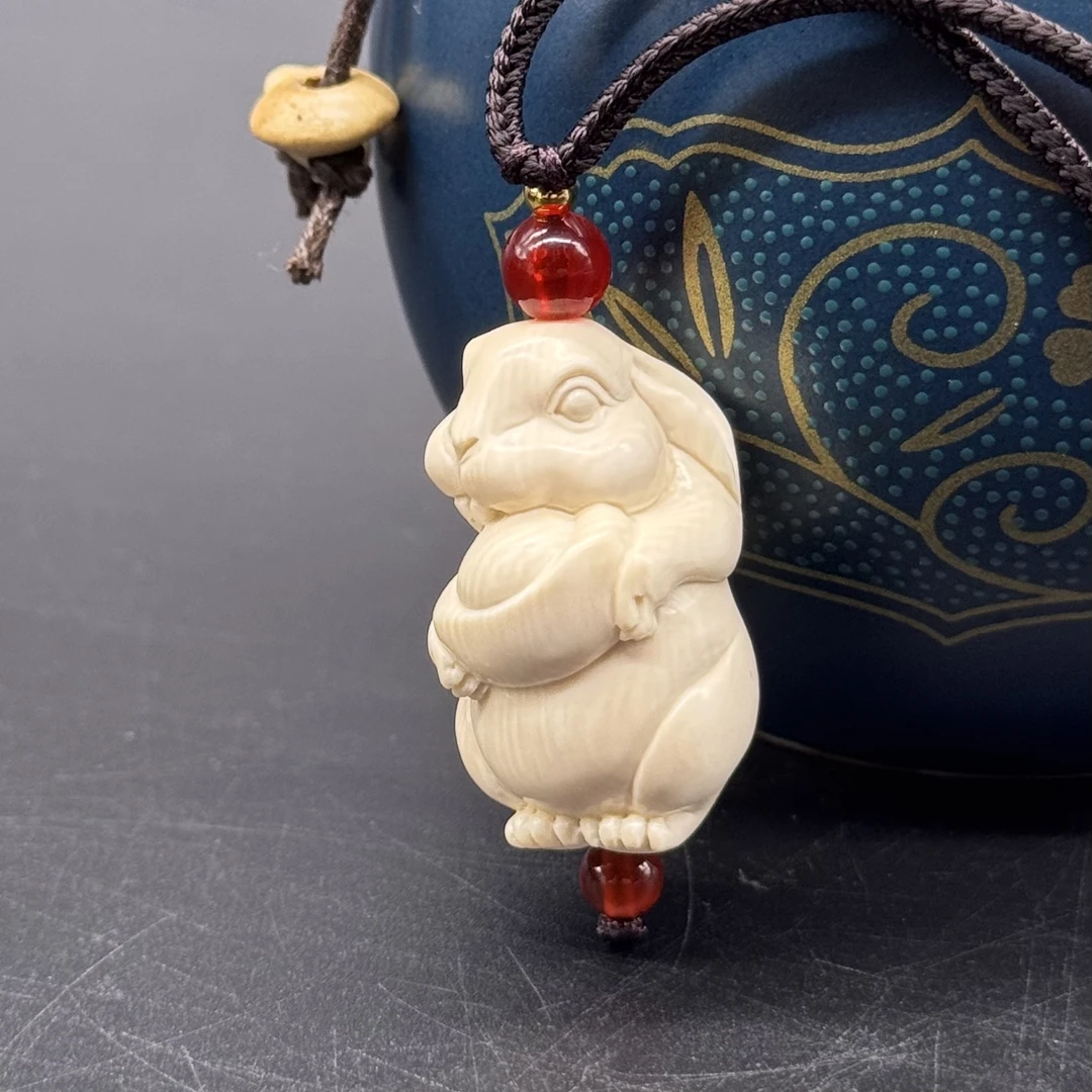 上古冰川猛犸象牙兔宝宝白冰料吊坠配饰DIY手工雕刻