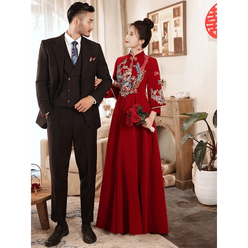 丝绒中式敬酒服新娘2023新款秋季红色孕妇大码结婚礼服订婚连衣裙