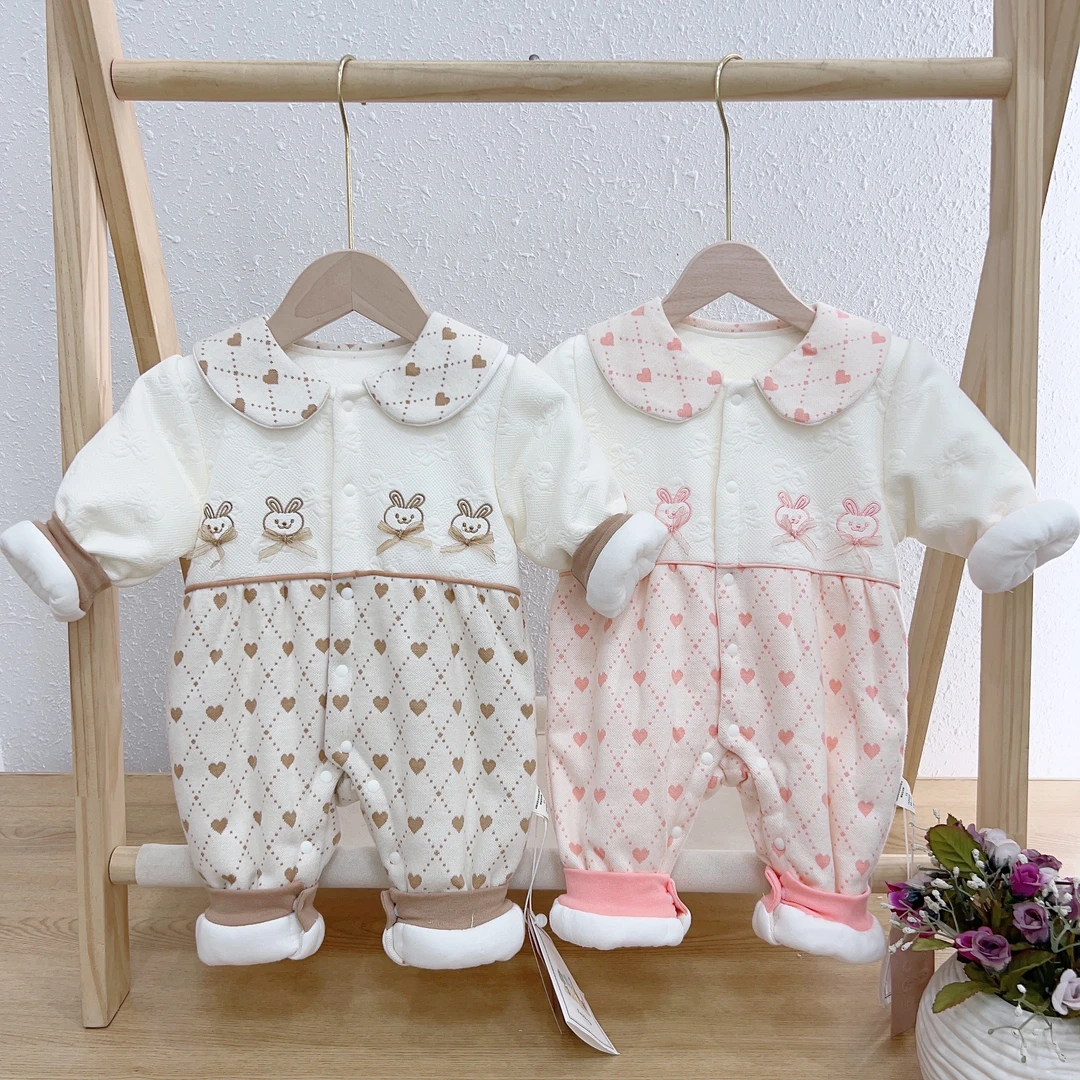 6016小象邦尼秋冬新款男女宝翻领连体抱服