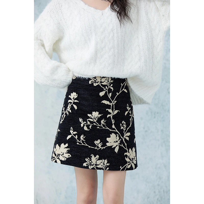 至漫ZHIMAN双面提花优雅小众法式复古A型短裙