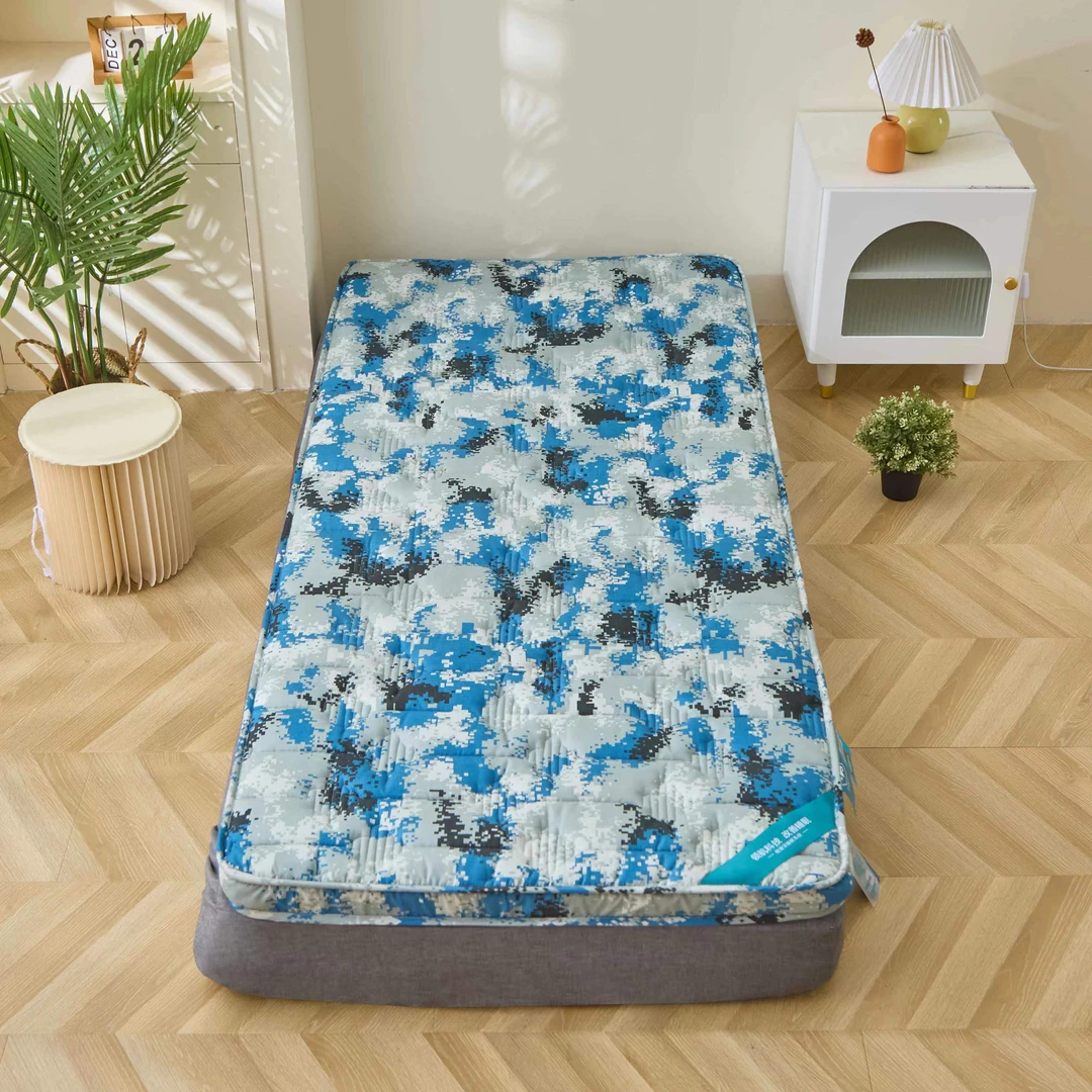 迷彩学生垫-空军(立体系列) （高弹系列）学生宿舍专用 可折叠