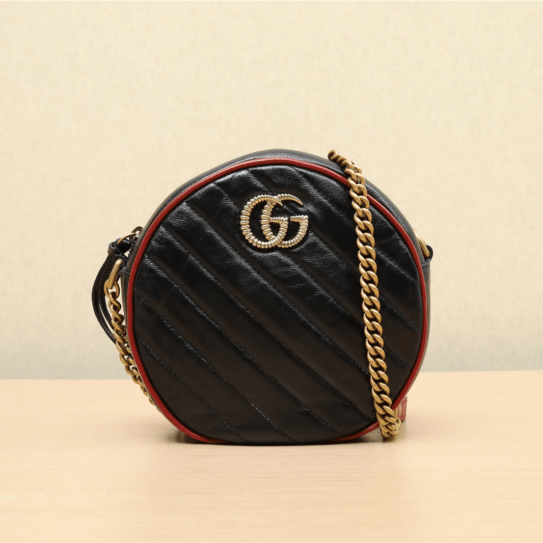 90新  【佳娴】GG Marmont 圆饼包 Mini 羊角扣P211962685