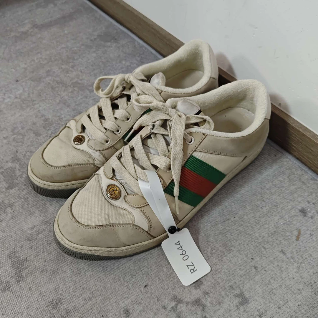 95新  RZ0644 gucci白色脏脏鞋 42.5 95新