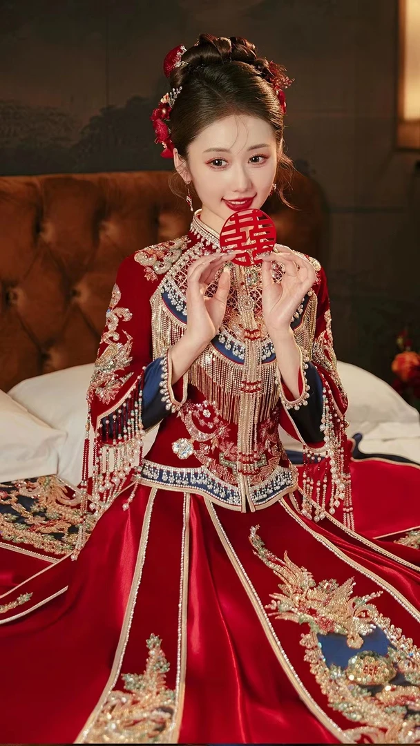 编码260-婚纱礼服馆更款秀禾服引流显瘦小个子复古红色中式新娘