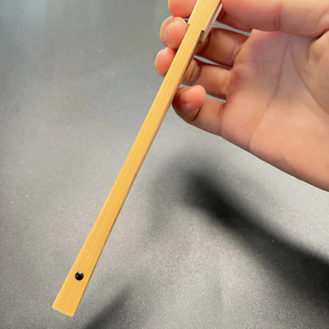 李文华师傅精工平肩直方头型玉竹折扇