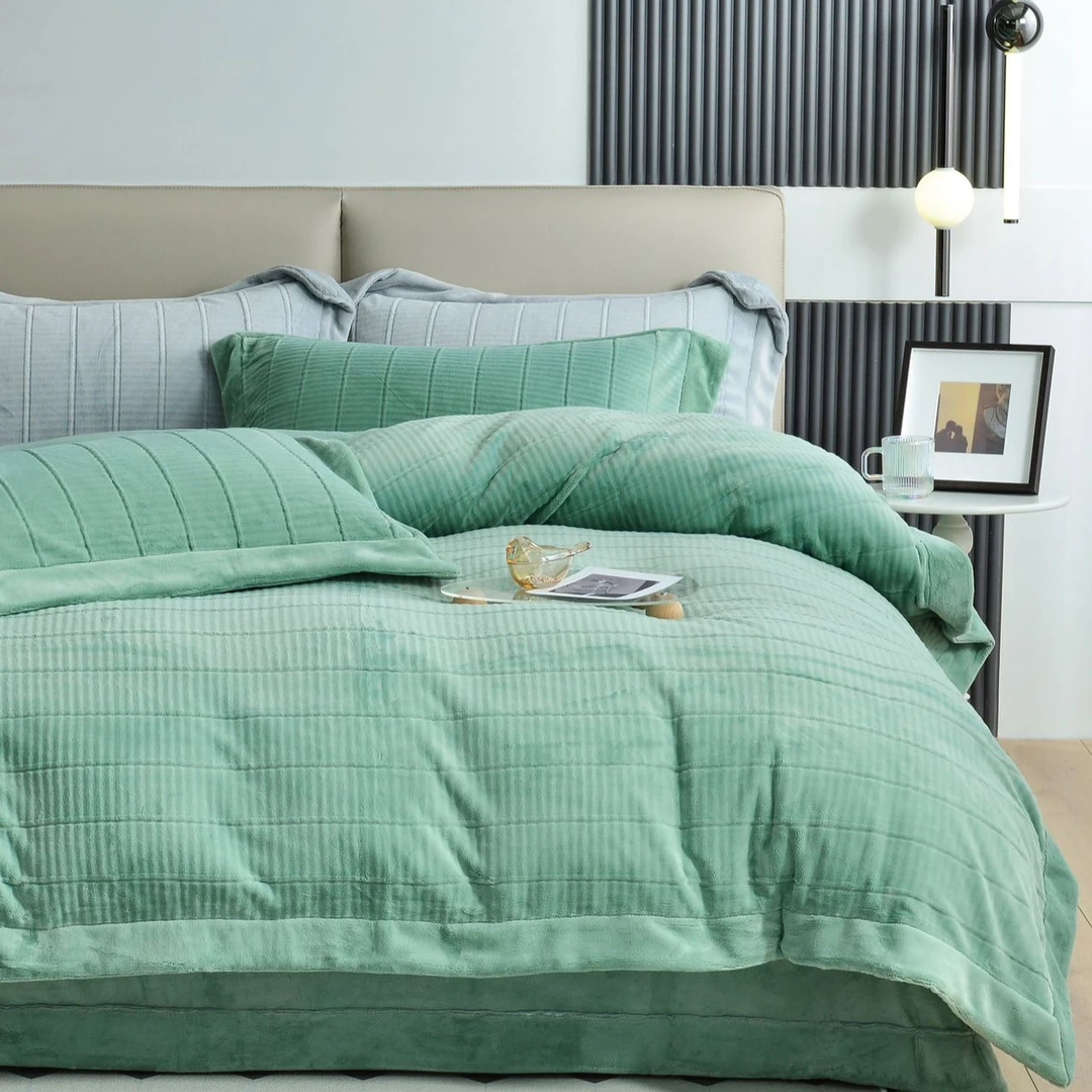 【蒂芙绒&里斯本】青春绿 加厚牛奶绒亲肤简约双面抗静电床品套件