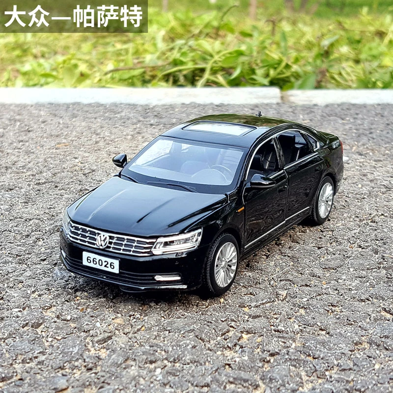 大众帕萨特合金汽车模型仿真金属车模收藏摆件声光回力玩具车