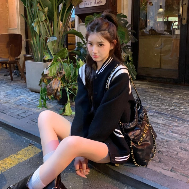 绣花 早秋小香风棒球服女夹克设计感小心机情侣短外套