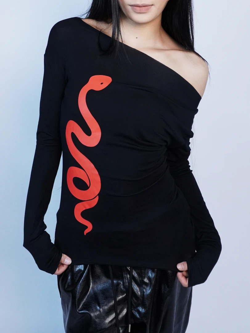 SUANS原创斜肩单边长蛇个性暗黑气质修身显瘦新款长袖上衣